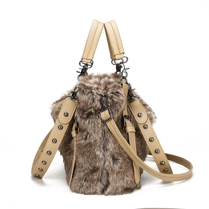 Woolen Velvet Women Trendy Ver - đánh giá và giá Women Bags Guess