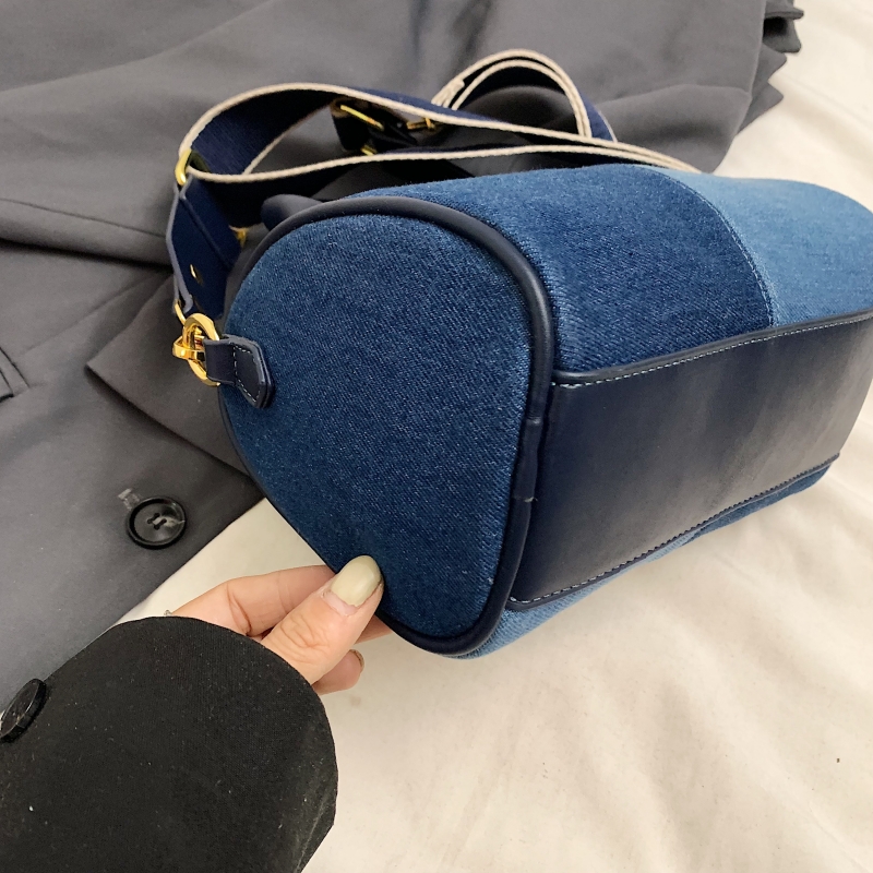 Patchwork Colorblock Mini Hand - đánh giá và giá Women Bags Guess