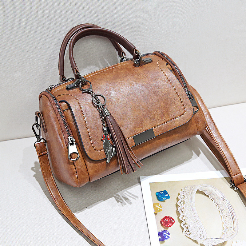 Yogodlns Tassel Decor Handbag, - đánh giá và giá Women Bags Guess